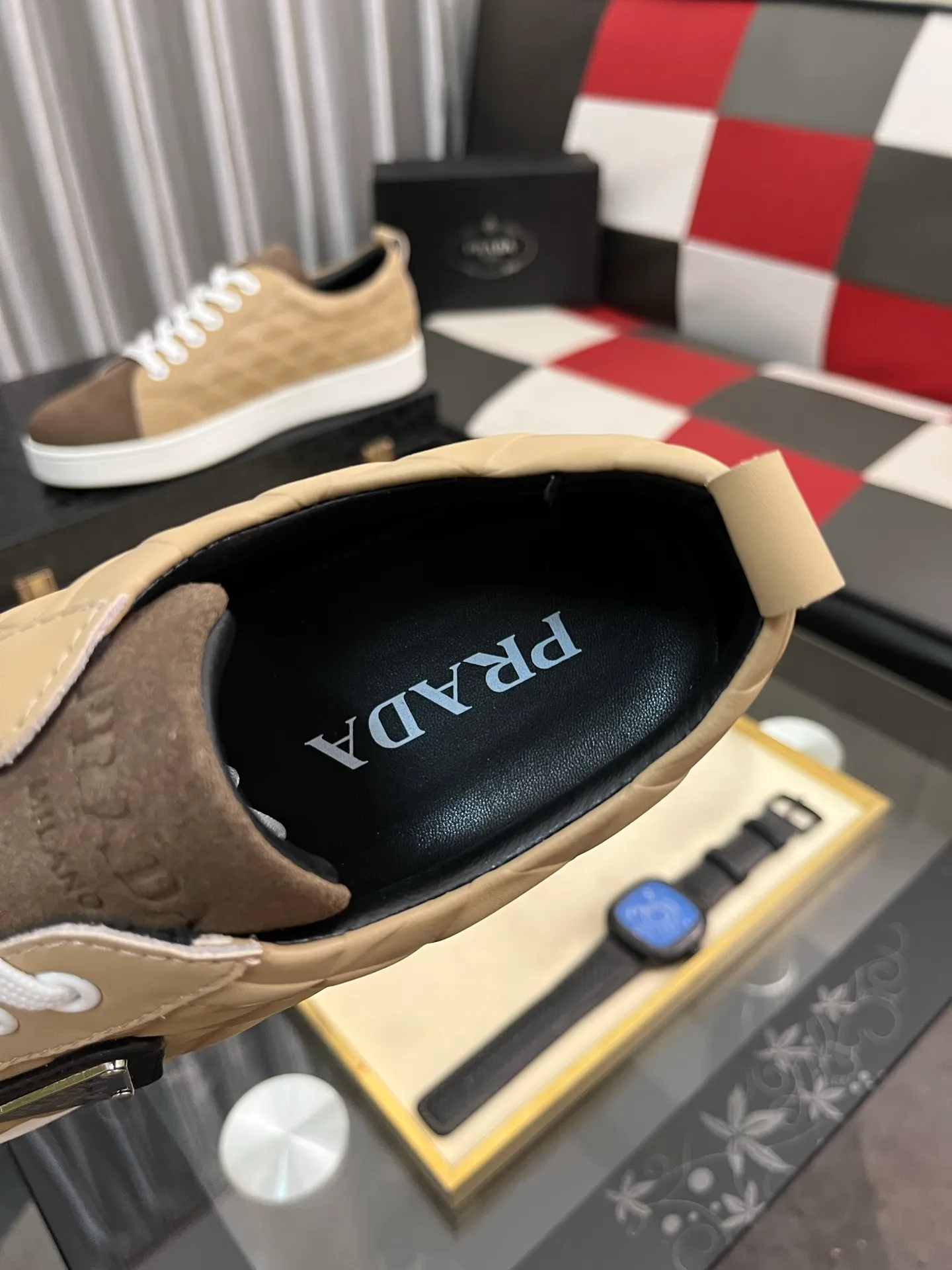 Men's shoes 💰440⌚️⌚️Prada•PRADA original quality.~ Unique modern style sneakers. 🏃A must-have casual shoe for trendy men😍😍 Original brand imported from Italy, imported original leather, sheep lining (refuses to discolor and grind feet) Sole: Original sole provided by the original factory, French lazy style design ⚠️Fit to the feet, original quality, super comfortable original sole. Code number: 38-444️⃣Colors available
